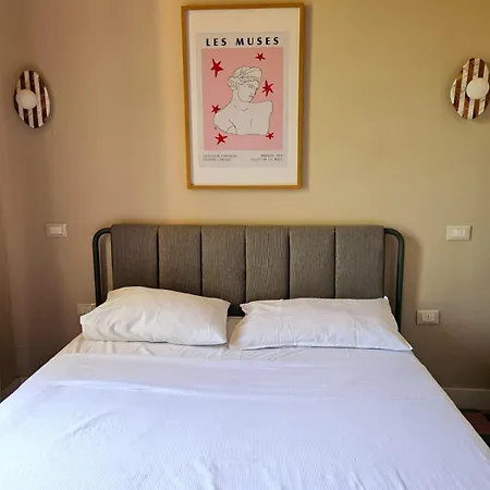 Апартаменты New 3bedroom With Garden And Parking *